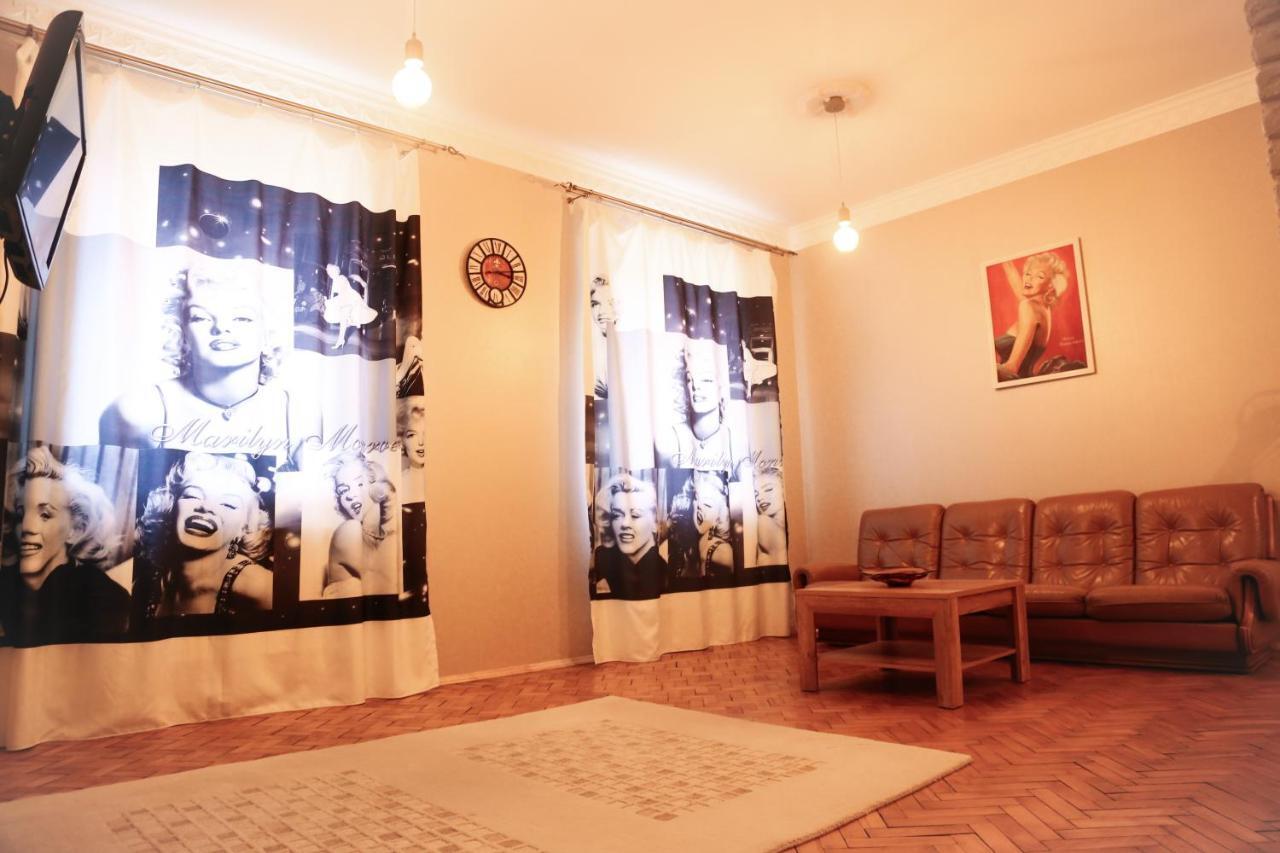 Appartement Monro - Heart Of Lviv Extérieur photo